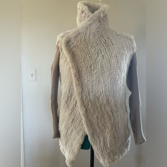 JUNE - Genuine Dyed Rabbit Fur and Suede Jacket w/ front angled pockets - XS - Picture 2 of 12